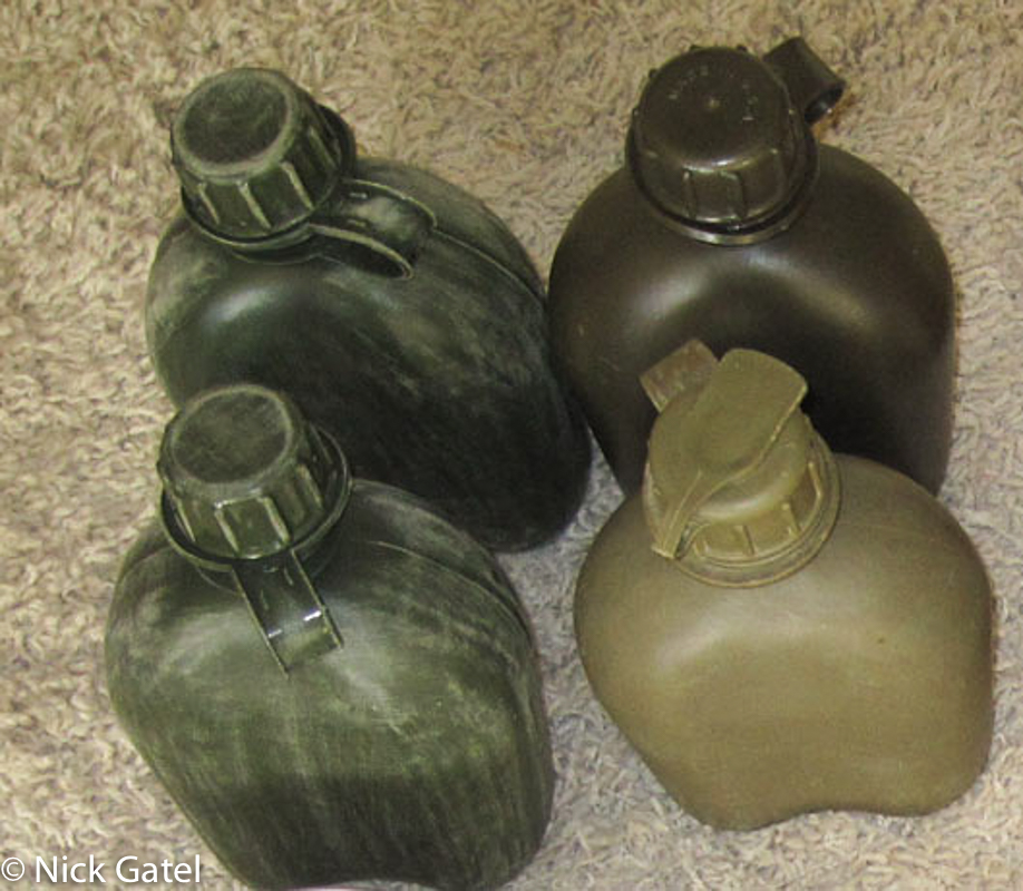 Vintage Plastic Army MILITARY CANTEEN WATER BOTTLES. 5 Canteens
