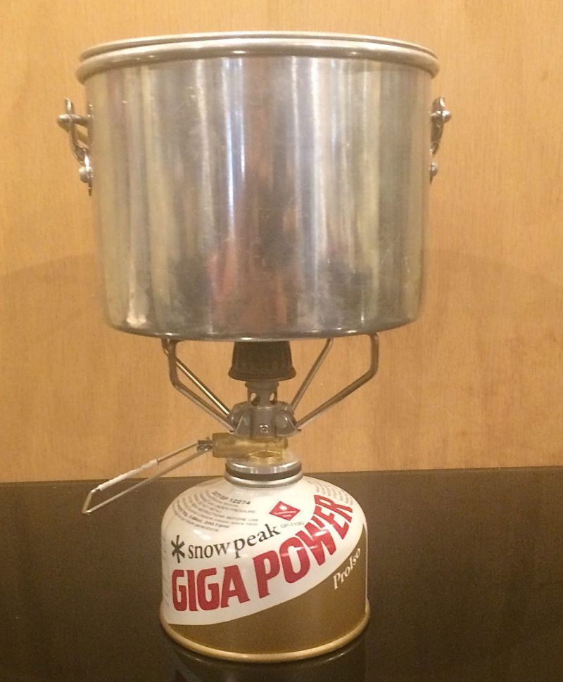 Snow Peak Giga Power stove with pot